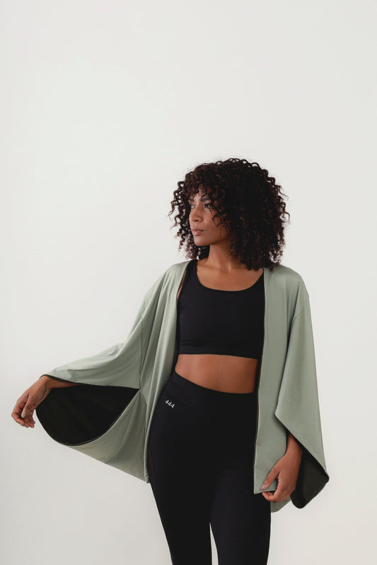 Aira Cape Green