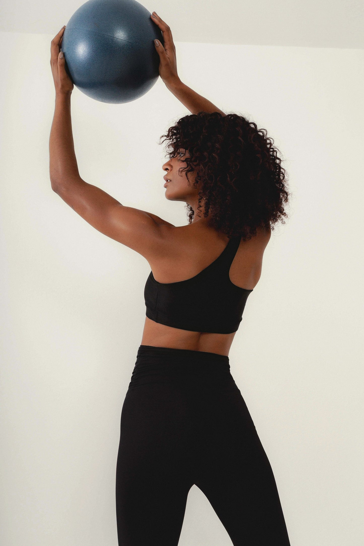 Black Asymmetric Top