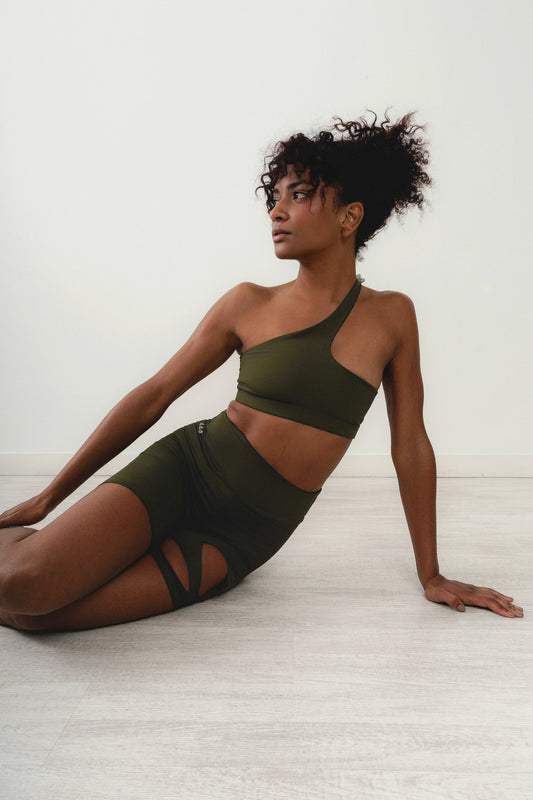 Green Asymetric Top